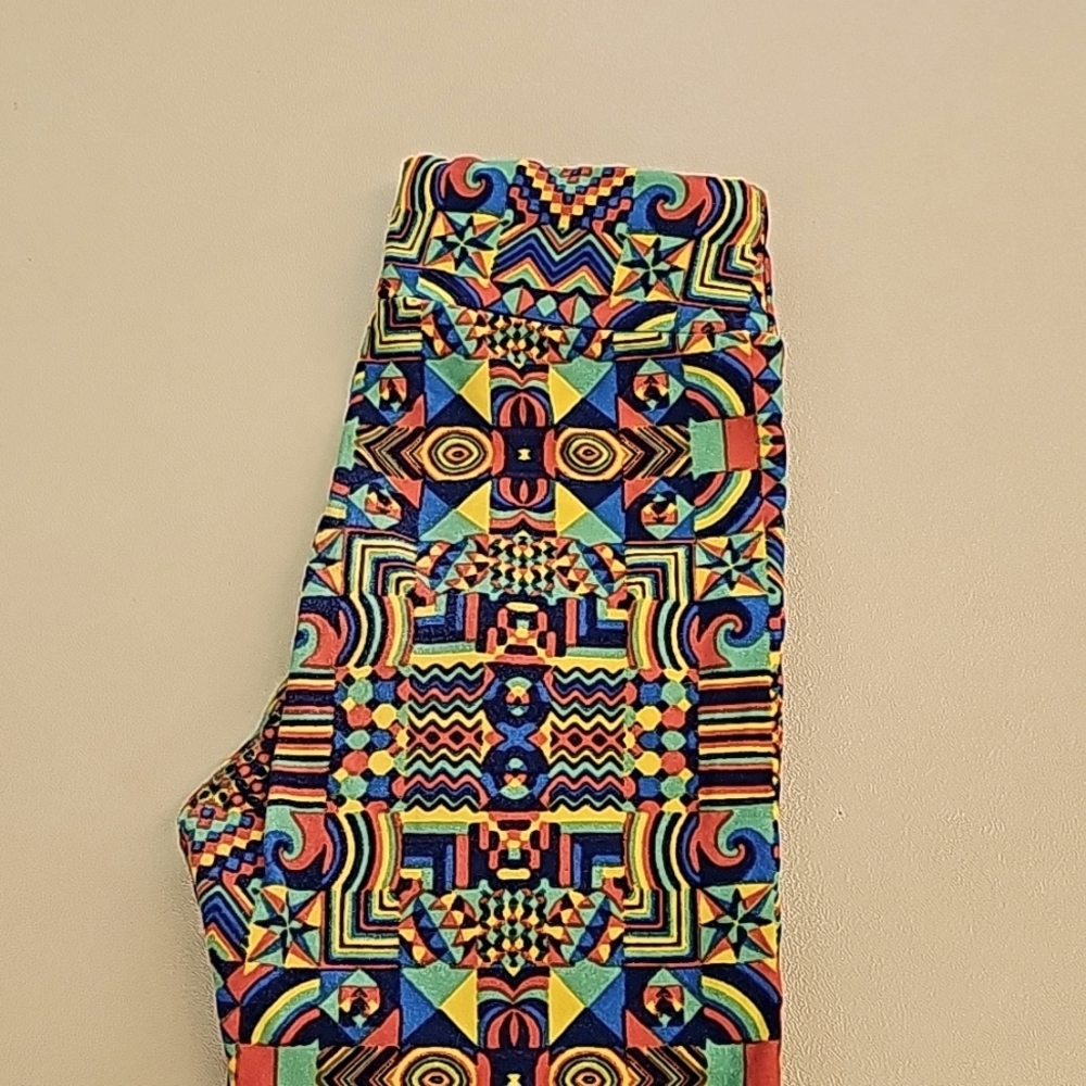Lularoe Kid's S/M NWOT Geometric leggings